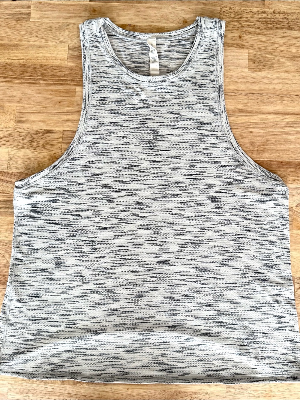 Lululemon Squad Goals Tank, size 6